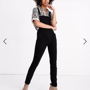 NWOT Madewell petite skinny overalls in lunar wash